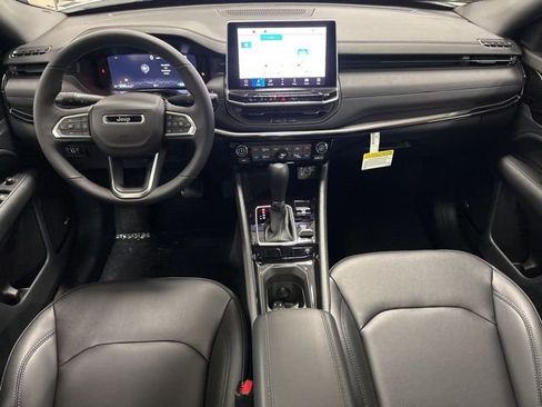 Used 2026 Jeep Compass Limited w/ Sun, Sound & Navigation Group AWD/4WD image 11