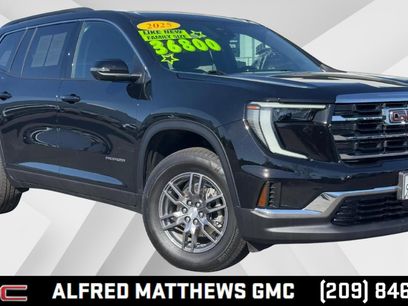 Used 2025 GMC Acadia Elevation