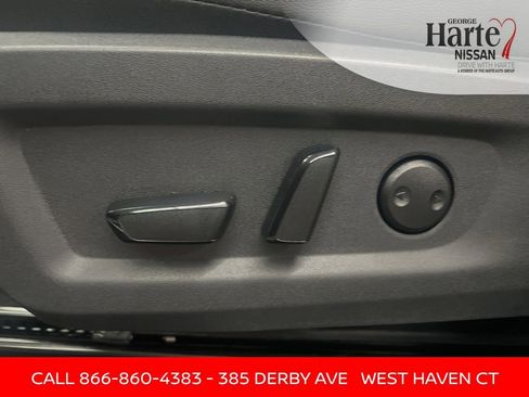 Certified 2025 Nissan Murano SV AWD/4WD image 23