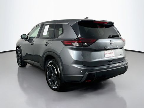 Used 2025 Nissan Rogue SV AWD/4WD image 8
