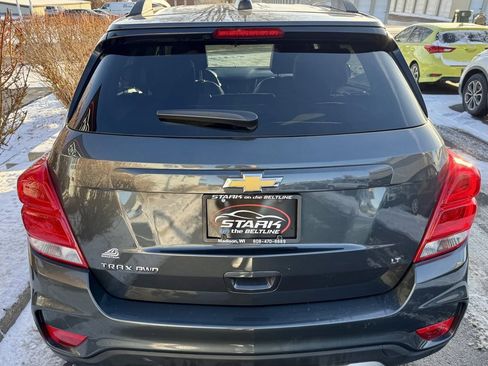 Used 2018 Chevrolet Trax LT w/ LT Convenience Package image 6