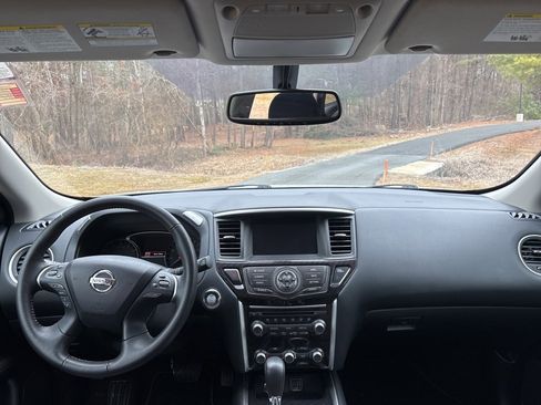 Used 2020 Nissan Pathfinder SV w/ Rock Creek Edition image 21