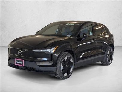 New 2025 Volvo EX30 Plus w/ Protection Package Premier