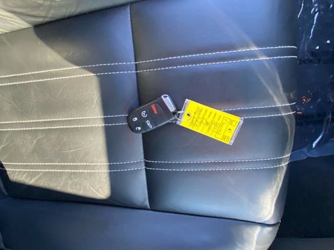 Used 2023 Chrysler 300 S RWD image 38