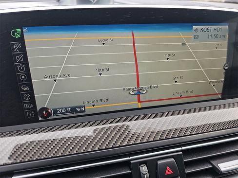 Used 2016 BMW M6 Coupe image 24