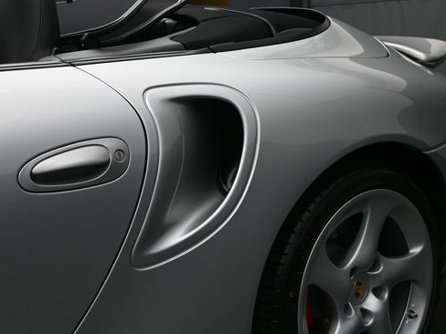 Used 2004 Porsche 911 Turbo image 28