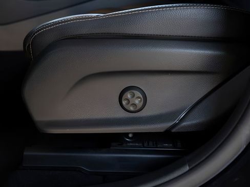 Used 2022 Mercedes-Benz GLC 300 4MATIC image 49