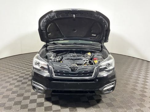 Used 2017 Subaru Forester 2.5i Touring AWD/4WD image 12