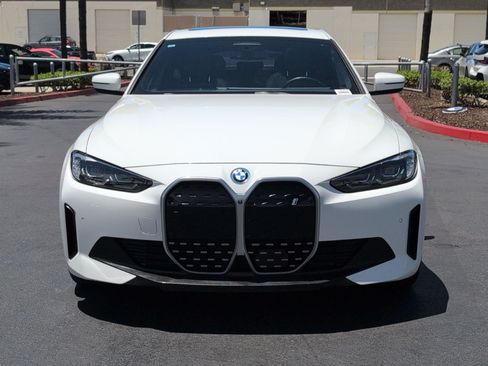 Used 2023 BMW i4 eDrive35 RWD image 3