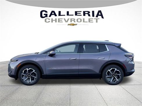 New 2026 Chevrolet Equinox EV LT image 4