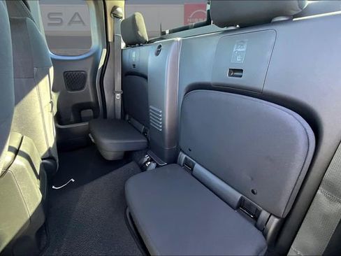 New 2025 Nissan Frontier SV image 10