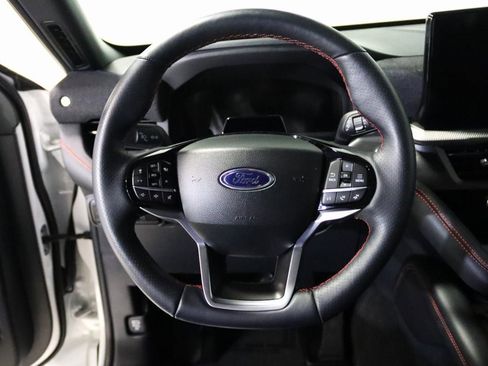 Used 2025 Ford Explorer ST-Line w/ Premium Package image 37