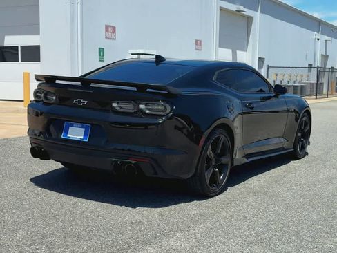 Used 2021 Chevrolet Camaro LT RWD image 8