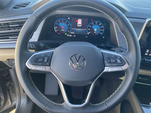 New 2026 Volkswagen Atlas Cross Sport SE image 18