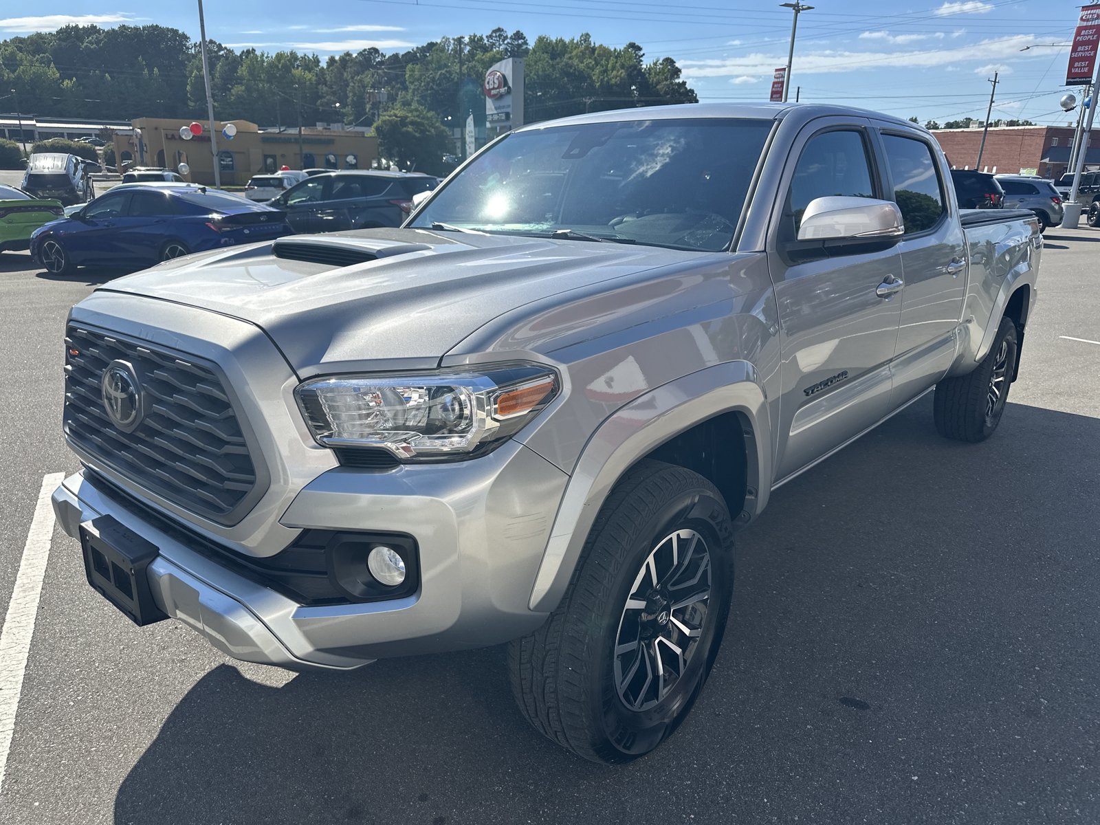 Used 2021 Toyota Tacoma TRD Sport AWD/4WD image 4
