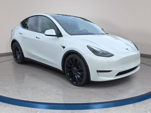 Used 2022 Tesla Model Y Performance AWD/4WD image 4