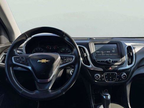 Used 2018 Chevrolet Equinox LT FWD image 31
