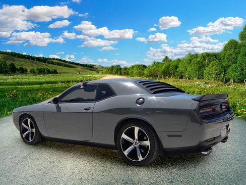 Certified 2017 Dodge Challenger R/T RWD image 4