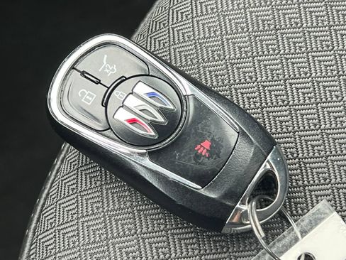 Used 2024 Buick Encore GX Preferred AWD/4WD image 27