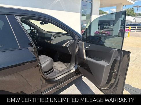 Used 2024 BMW iX xDrive50 w/ Sport Package AWD/4WD image 18