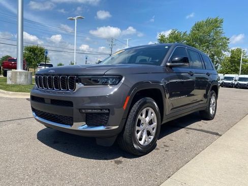 Certified 2022 Jeep Grand Cherokee L Limited AWD/4WD image 1