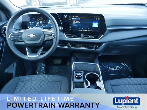 Used 2026 Chevrolet Equinox LT image 17