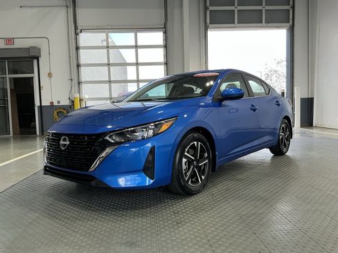 Used 2024 Nissan Sentra SV w/ All-Weather Package image 2