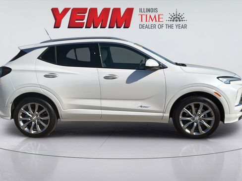 Used 2024 Buick Encore GX Avenir w/ Avenir Technology Package AWD/4WD image 9