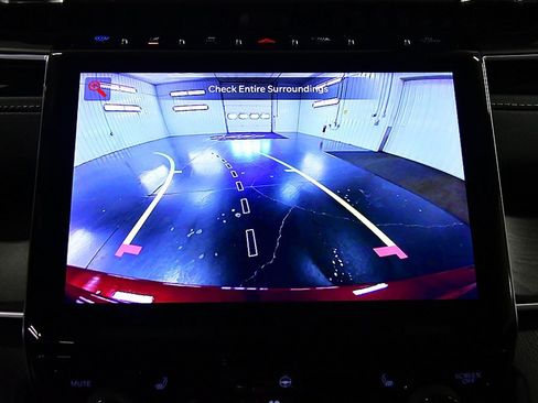 Used 2022 Jeep Grand Cherokee Limited 4xe image 21