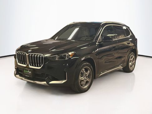 Used 2025 BMW X1 xDrive28i AWD/4WD image 3
