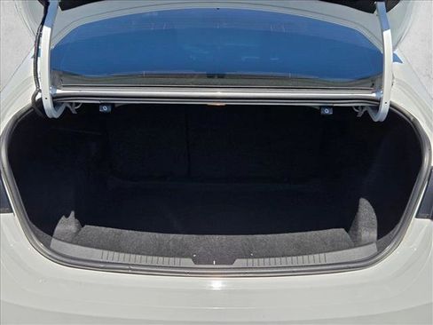 Used 2023 Chevrolet Malibu LS image 6