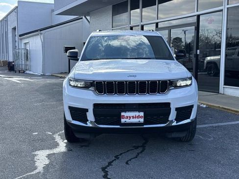 New 2026 Jeep Grand Cherokee L Laredo AWD/4WD image 4