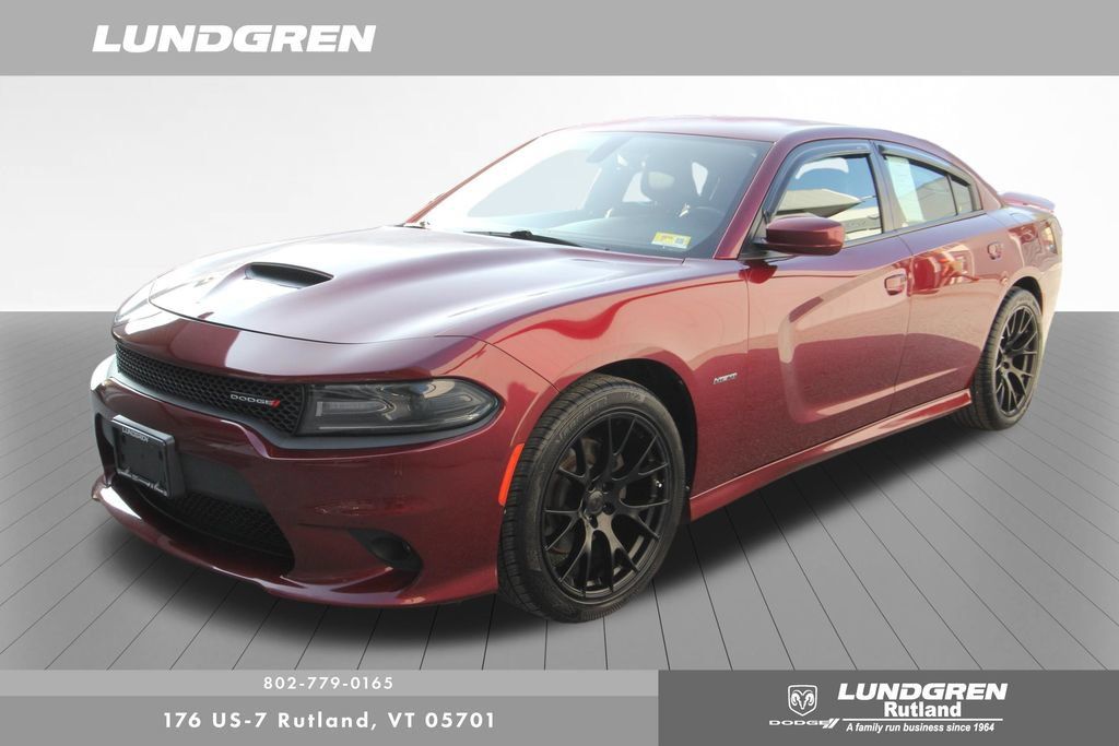 Used 2019 Dodge Charger R/T w/ Plus Group RWD image 2