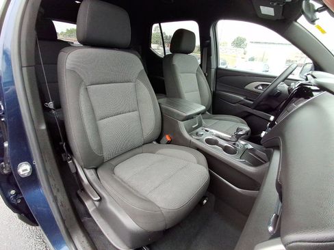 Certified 2023 Chevrolet Traverse LT image 33