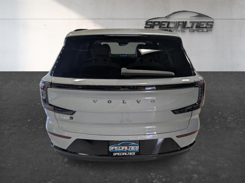 Used 2025 Volvo EX90 Ultra AWD/4WD image 9