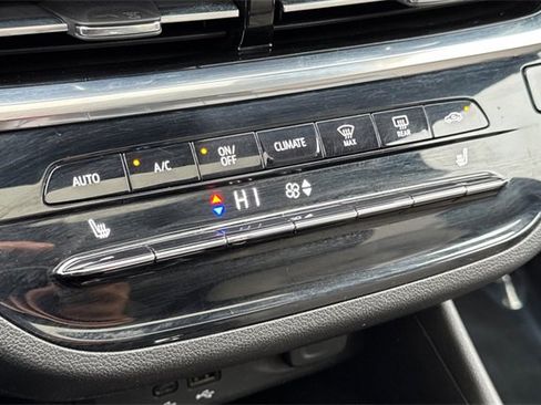 Used 2024 Buick Envista Avenir image 28