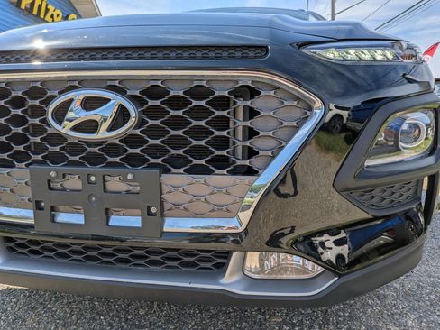 Used 2021 Hyundai Kona Limited AWD/4WD image 10