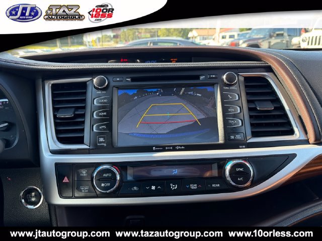 Used 2018 Toyota Highlander Limited w/ Protection Package #3 AWD/4WD image 28