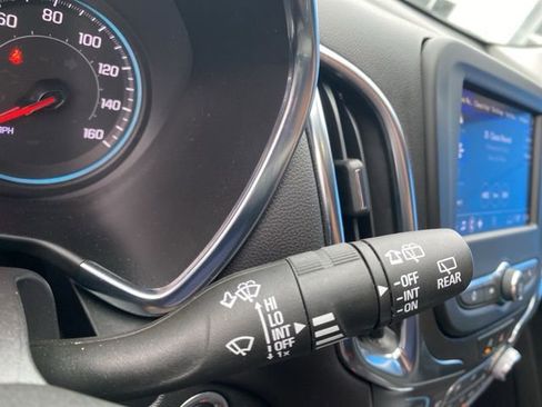 Used 2024 Chevrolet Equinox LT FWD image 22