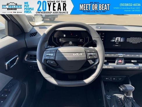 Used 2025 Kia K4 EX image 22