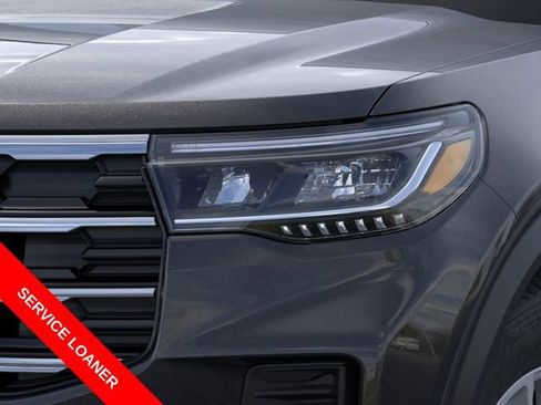 New 2026 Ford Explorer Active RWD image 18