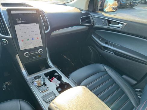 Used 2022 Ford Edge SEL w/ Sport Appearance Package image 27