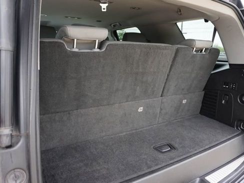 Used 2017 Chevrolet Tahoe LT w/ Luxury Package RWD image 8