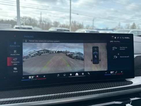 Used 2026 BMW X6 M60i image 17