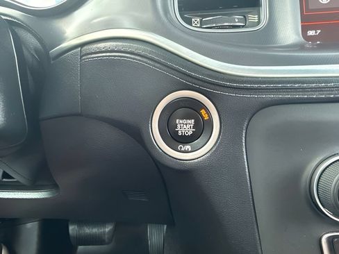 Used 2019 Dodge Charger R/T w/ Plus Group RWD image 15