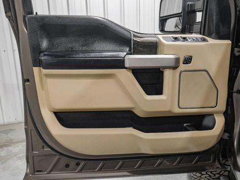 Used 2020 Ford F250 Lariat w/ Lariat Value Package AWD/4WD image 42