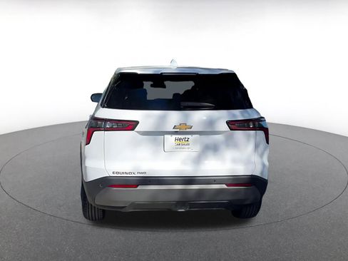 Used 2025 Chevrolet Equinox LT image 12