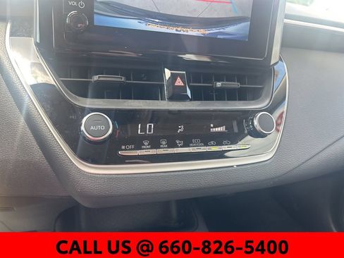 Used 2025 Toyota Corolla LE FWD image 18