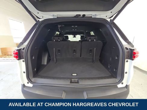 Used 2023 Chevrolet Traverse LT w/ LT Premium Package AWD/4WD image 34