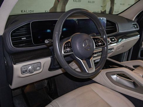 Used 2020 Mercedes-Benz GLS 450 4MATIC image 6